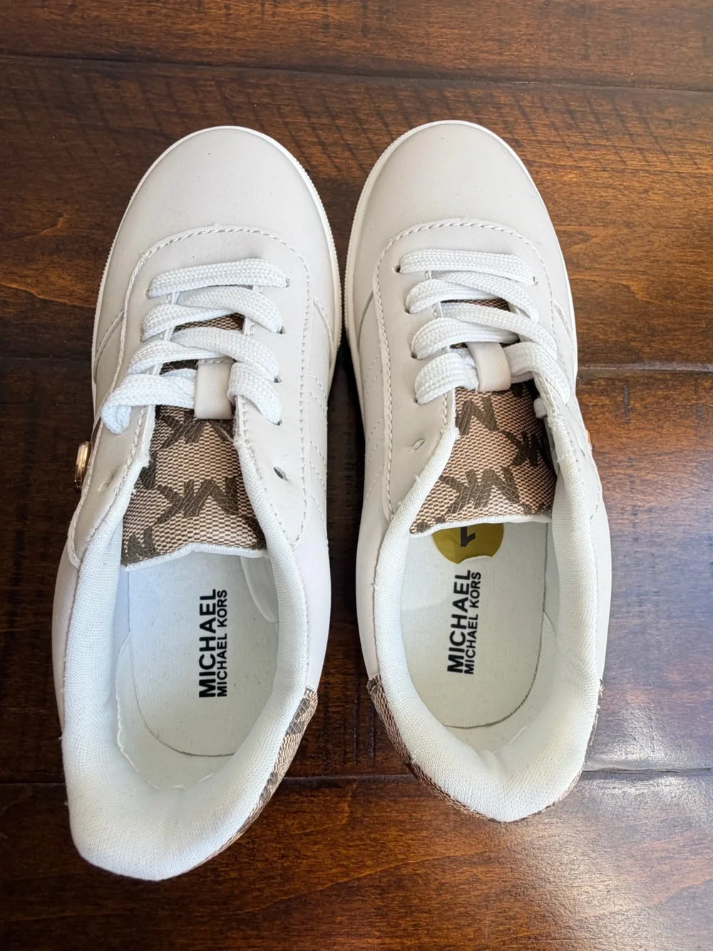 Michael Kors Girl’s White Beige Brown Logo Comfort Lace Up Sneakers Size